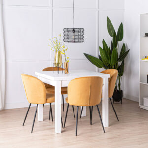 La mesa de comedor cuadrada extensible Florencia es de estilo contemporáneo. Su diseño de líneas rectas blanco