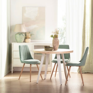 La mesa de comedor extensible Anais en madera de roble con pata metálica blanca es un básico que quedará genial en tu comedor o cocina. Además