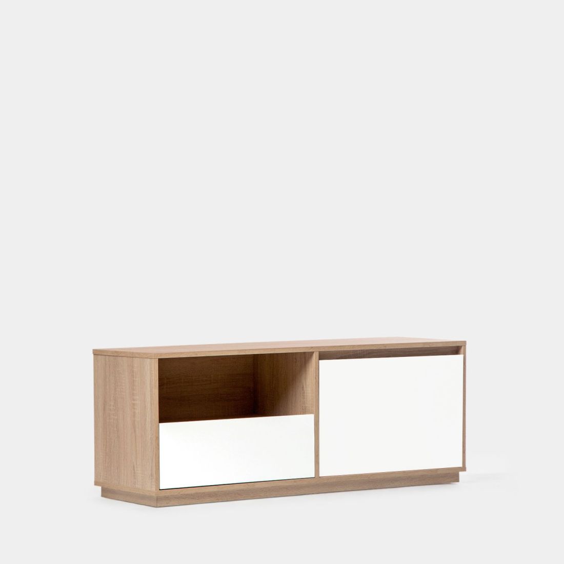 El mueble TV Oslo de 120 cm para salón te cautivará. Es de diseño propio y su estilo predominante es el nórdico