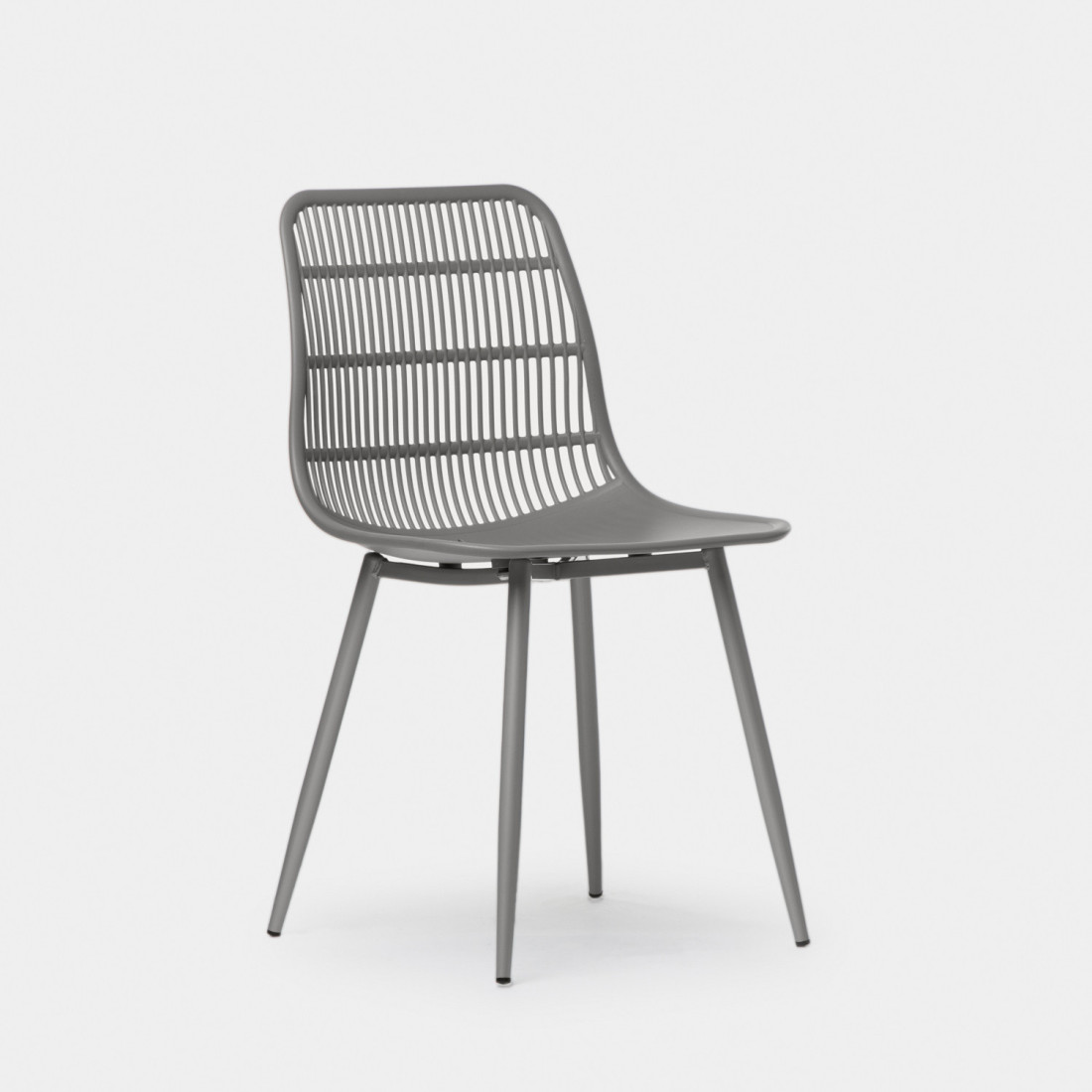 La silla de comedor Zoe es una opción perfecta para los que buscan un diseño de tendencia polivalente ideal para comedor
