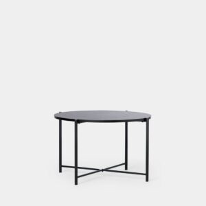 La mesa de centro en efecto mármol y pata metálica negra Bota encajará a la perfección en tu hogar y aportará un toque de elegancia y modernidad. Su sobre de efecto mármol y su pata metálica negra combina fácilmente con cualquier estilo decorativo. También está disponible con el sobre en blanco