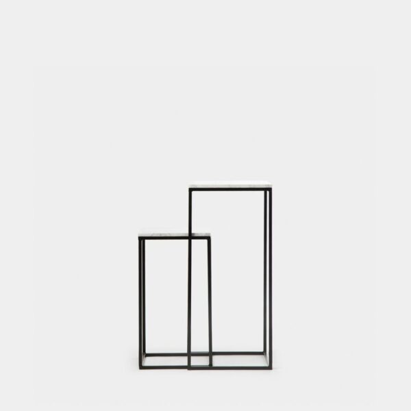 para tomar café acompañando tu sofá o butaca e incluso como mesas peana de algún jarrón o decoración. Puedes ponerlas juntas o separadas