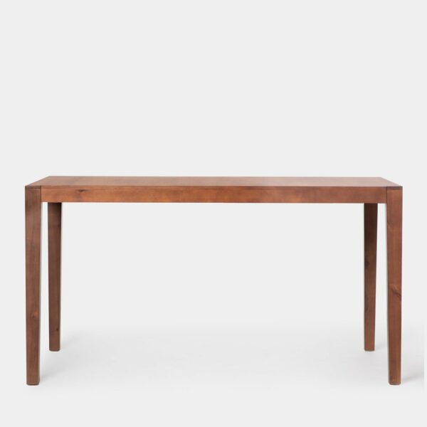 por lo que es perfecta para recibir familiares o amigos en casa. Está disponible en varios acabados y en versión extensible.