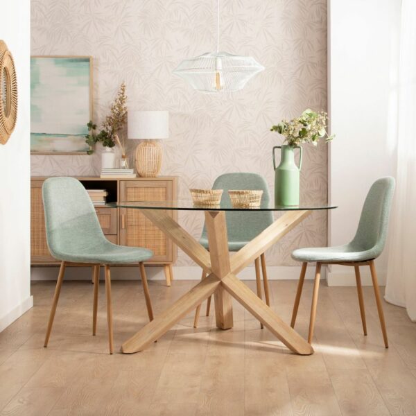 comedor o cocina. Está fabricada en vidrio templado y madera maciza