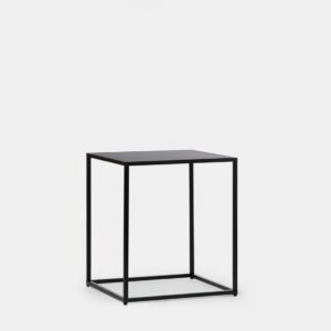 Crea un espacio armonioso y elegante con la mesa auxiliar Ida