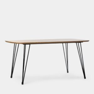 La mesa de comedor rectangular Nils de estilo contemporáneo es una de nuestras favoritas. Su diseño exclusivo y diferenciador con tablero en acabado natural