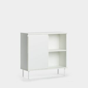 Aporta luminosidad y serenidad a tu entrada con el mueble recibidor en madera color blanco Esben. Dispone de una puerta con una balda interior en la que podrás almacenar todo aquello que quieras ocultar y una balda vista para poder almacenar libros o decorarla a tu gusto.Para mayor estabilidad del mueble