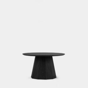 Transforma tu sala de estar con la sofisticada mesa de centro redonda Olivier en madera color negro. Su diseño elegante