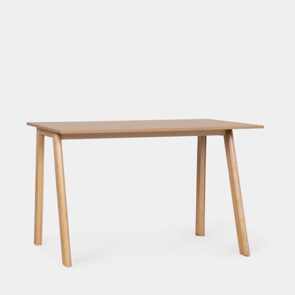 Transforma tu espacio de trabajo con la mesa de escritorio Erik