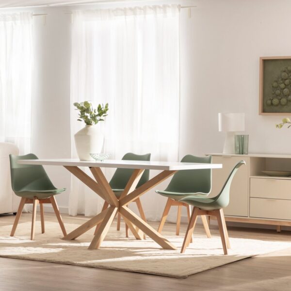 comedor o cocina. Su sobre lacado en blanco y su estructura de madera maciza de abedul aportarán calidez a tu hogar. Gracias a sus dimensiones podrás reunir hasta 6 comensales y disfrutar del tiempo libre junto a familiares y amigos.